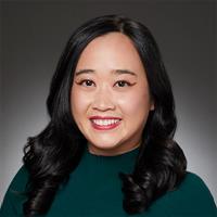 portrait of Sandy Kim Ngan Nguy, DO