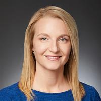 portrait of Shannon Bella, FNP