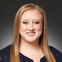 portrait of Brittany Lea Lollis, FNP