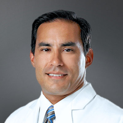 Dr. Raúl Villalón